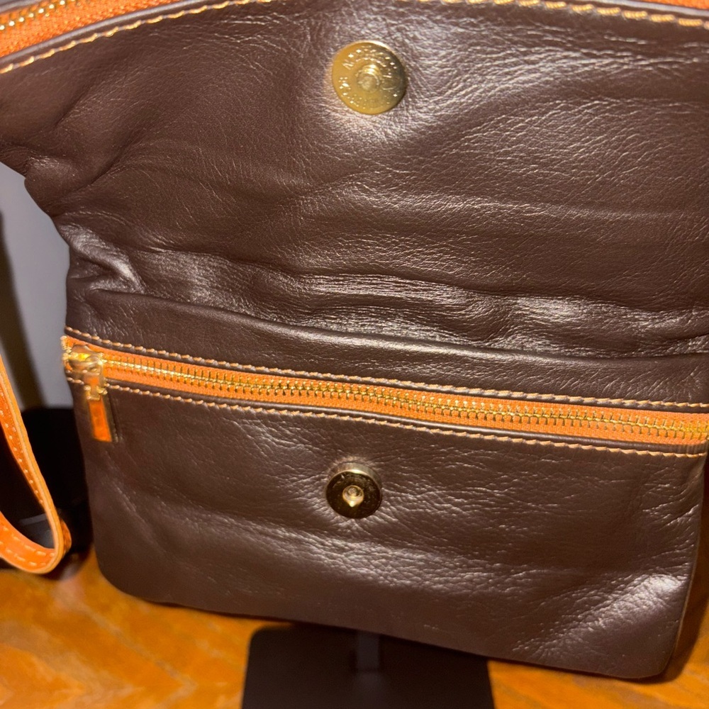 Vera Pelle Leather Crossbody - Picture 3 of 6